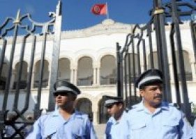 وزير العدل يسائل النواب بشأن مشروع قانون المجلس الاعلى للقضاء التونسي: