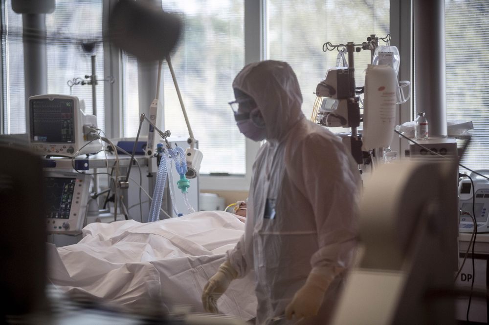 الأطباء التونسيون يواجهون الكورونا في أوروبا: أزمة الوباء تكشف الثمن الباهظ للهجرة