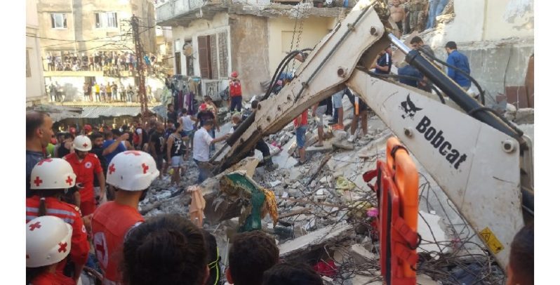 هل يعجّل سقوط بناء ضهر المغر في وقف مخاطر المساكن المتهالكة؟ مئات العائلات مهدَّدة بالموت تحت الركام في طرابلس