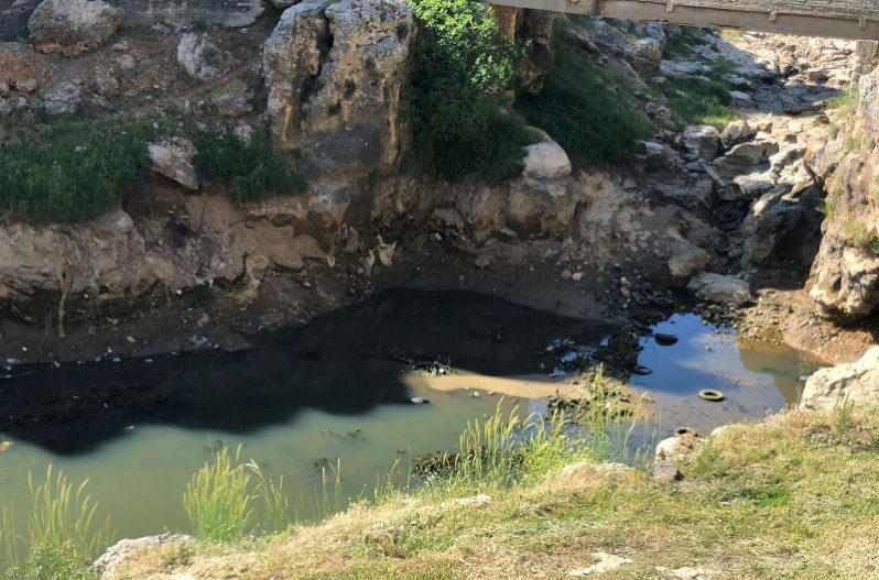 الكوليرا (1): تردّي نوعية المياه في لبنان يطرح سؤالاً عن تأخّر الوباء وليس عودته
