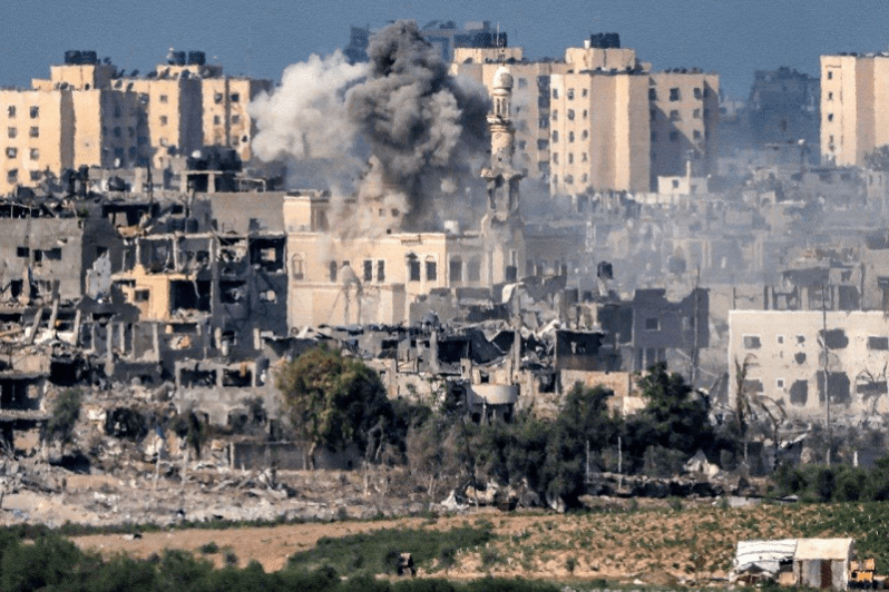 دروس دامية في قوانين الحرب من غزّة (1): ما يحصل ليس دفاعًا عن النفس