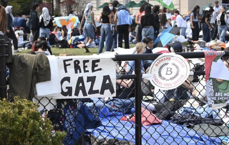 طلاب غزة في الخارج: حروب شخصية للصمود على وقع الإبادة