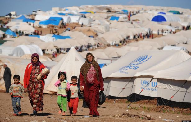 قرار عسكري بإخلاء أكثر من 80 مخيم للاجئين السوريين قرب مطار الرياق في البقاع