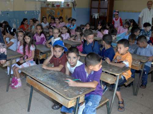 وراء الأزمة المستفحلة بين نقابات التعليم ووزارة التربية، أي مصير ينتظر المدرسة العمومية في تونس؟