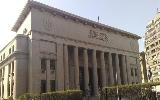 حقوقيون مصريون يطعنون على إجراءات التحقيق معهم في قضية التمويل الأجنبي