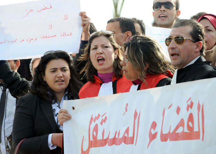 أزمة المجلس الأعلى للقضاء في تونس: حرب مدمرة بانتظار التوافق على أنقاضه