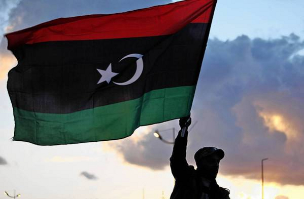 مسودة الدستور الليبي، مخاض صعب ببين المحاصرة والمقاطعة