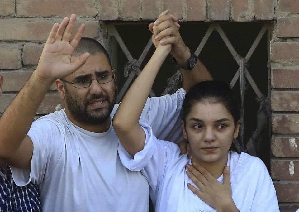 عنف وملاحقات ضد أسرة الناشط علاء عبد الفتاح في مصر